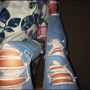 American Eagle distressed mom jeans